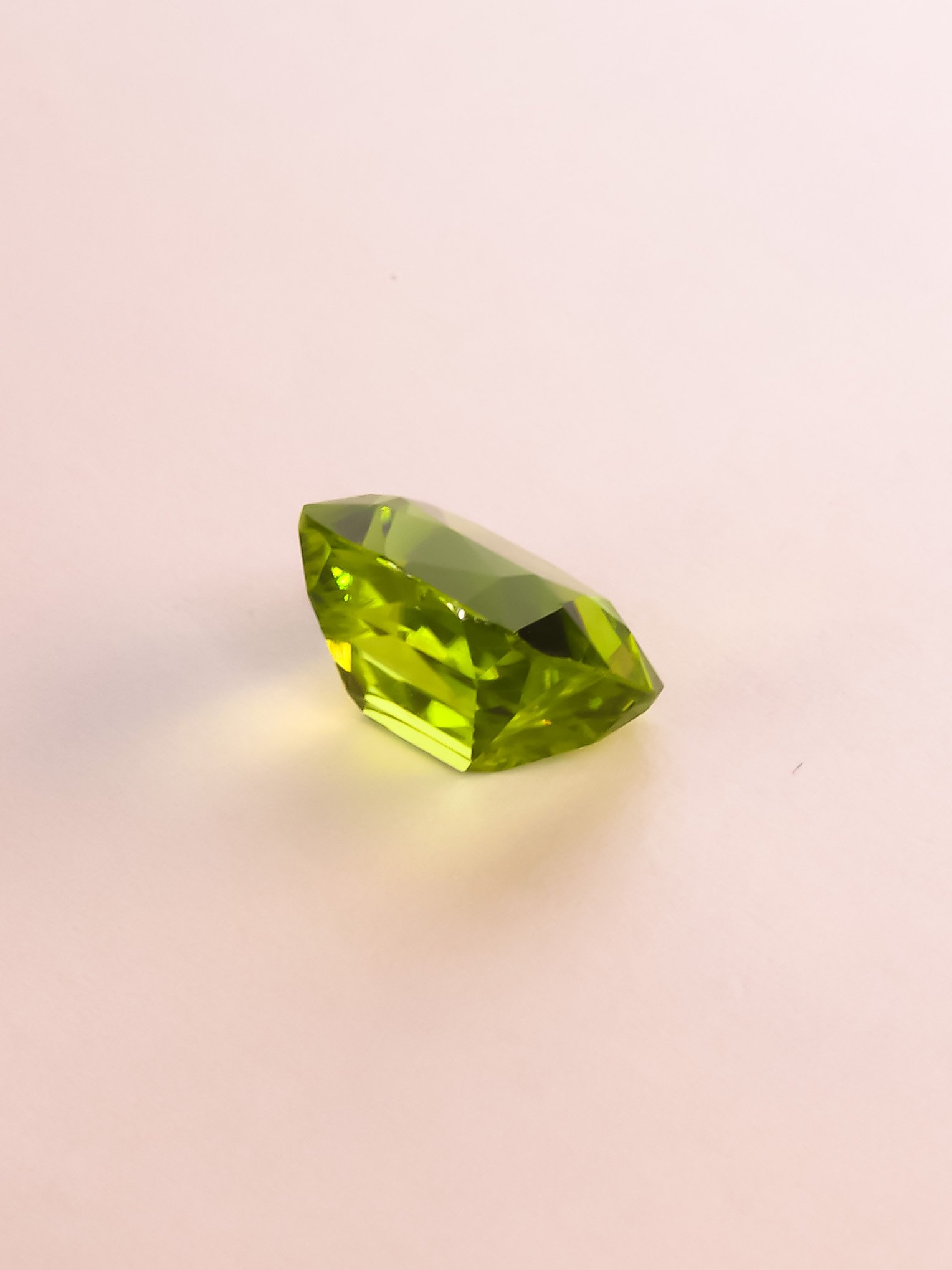 0.85 Ct. Oval Supat Peridot - Image 3