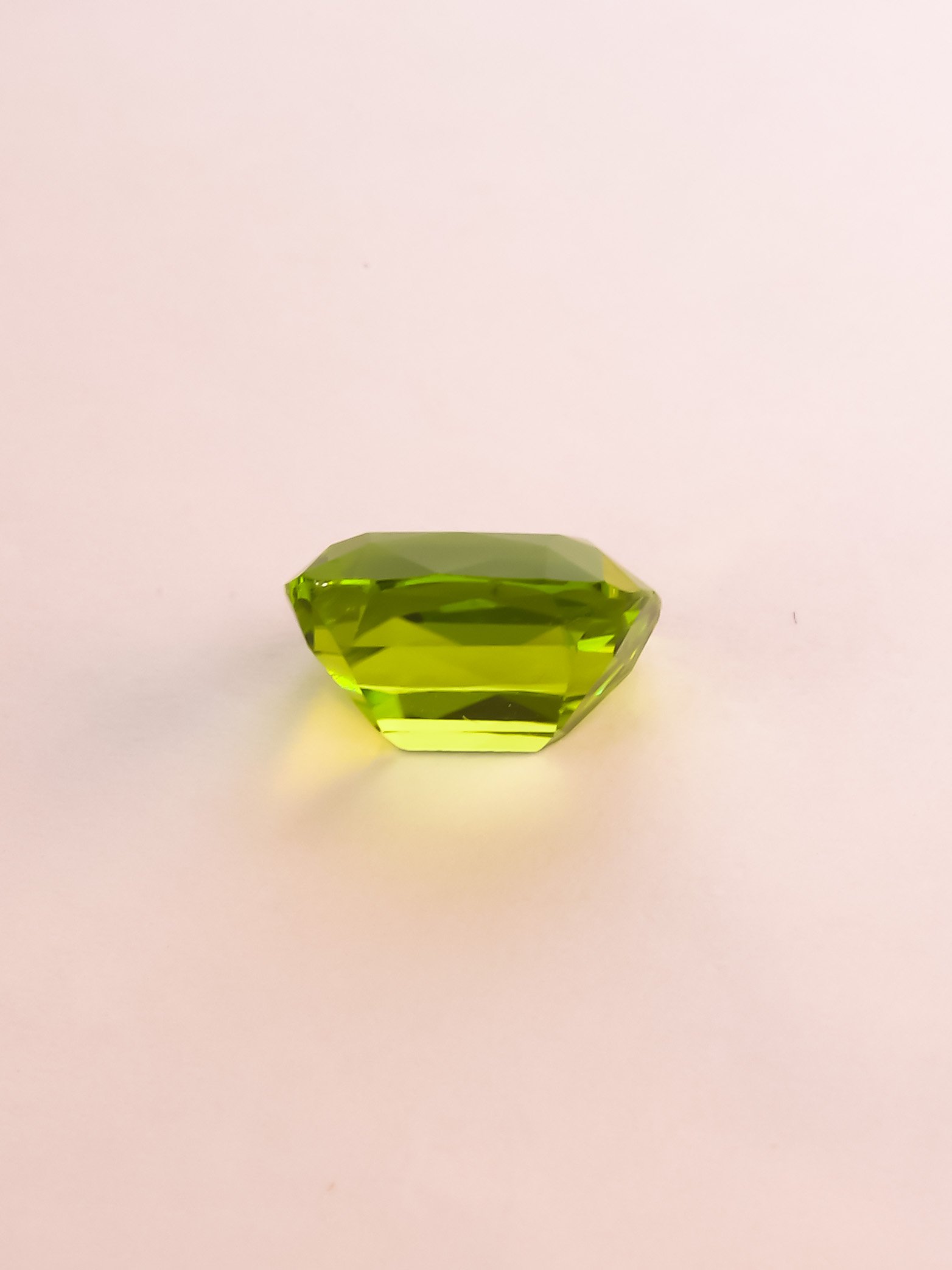 0.85 Ct. Oval Supat Peridot - Image 4