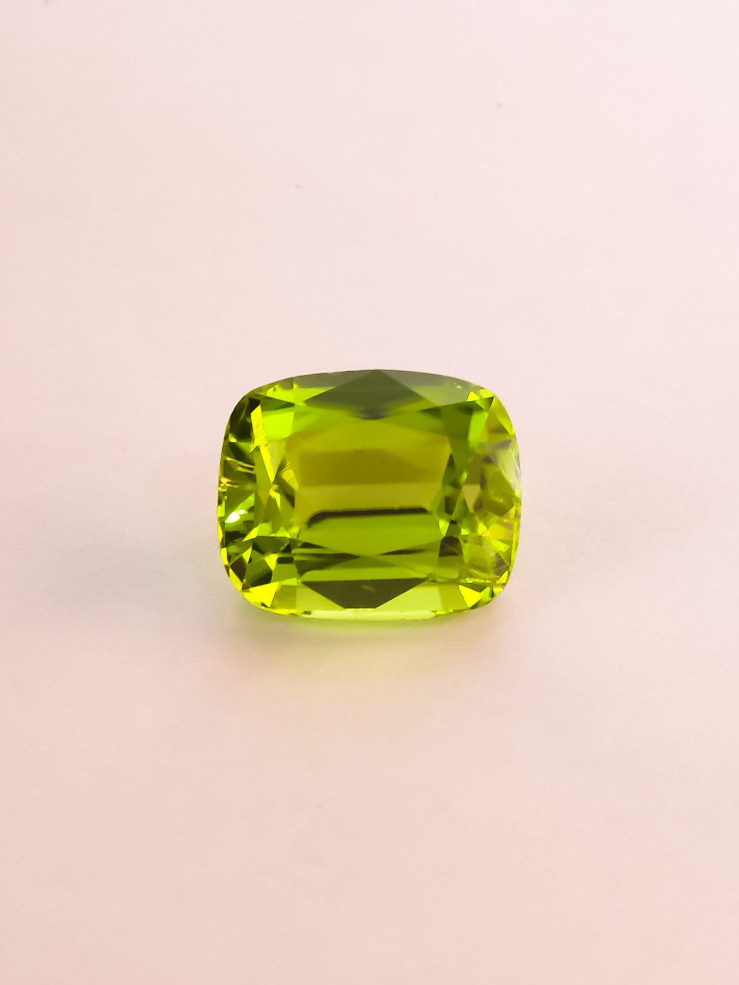 0.85 Ct. Oval Supat Peridot - Image 2