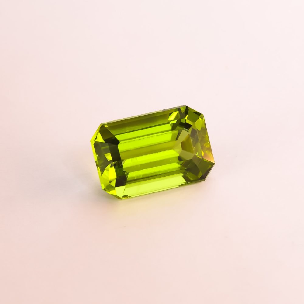 2.1  Ct. Round Supat Peridot