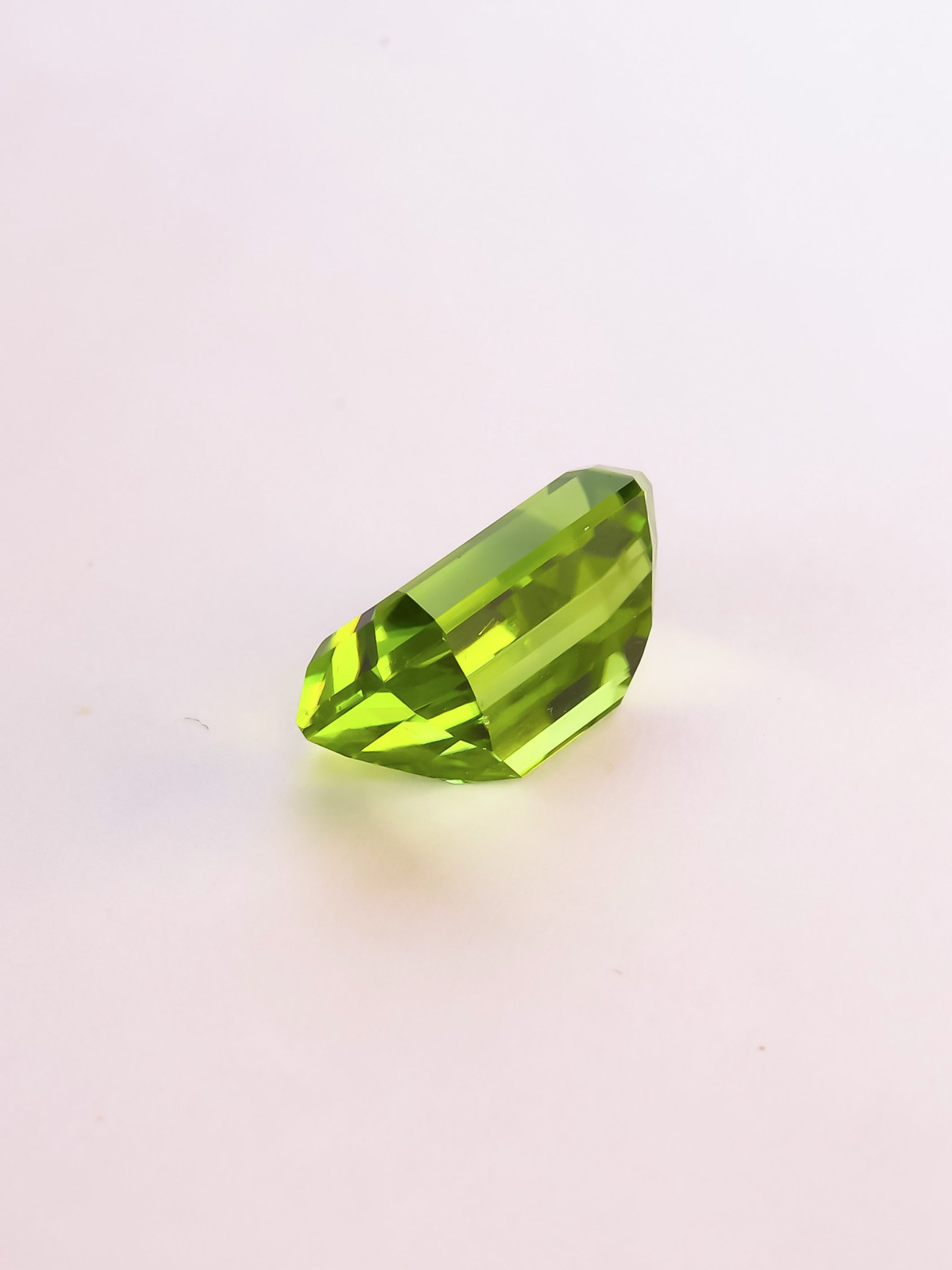 4.30 Ct. Emerald Cut Supat Peridot - Image 5