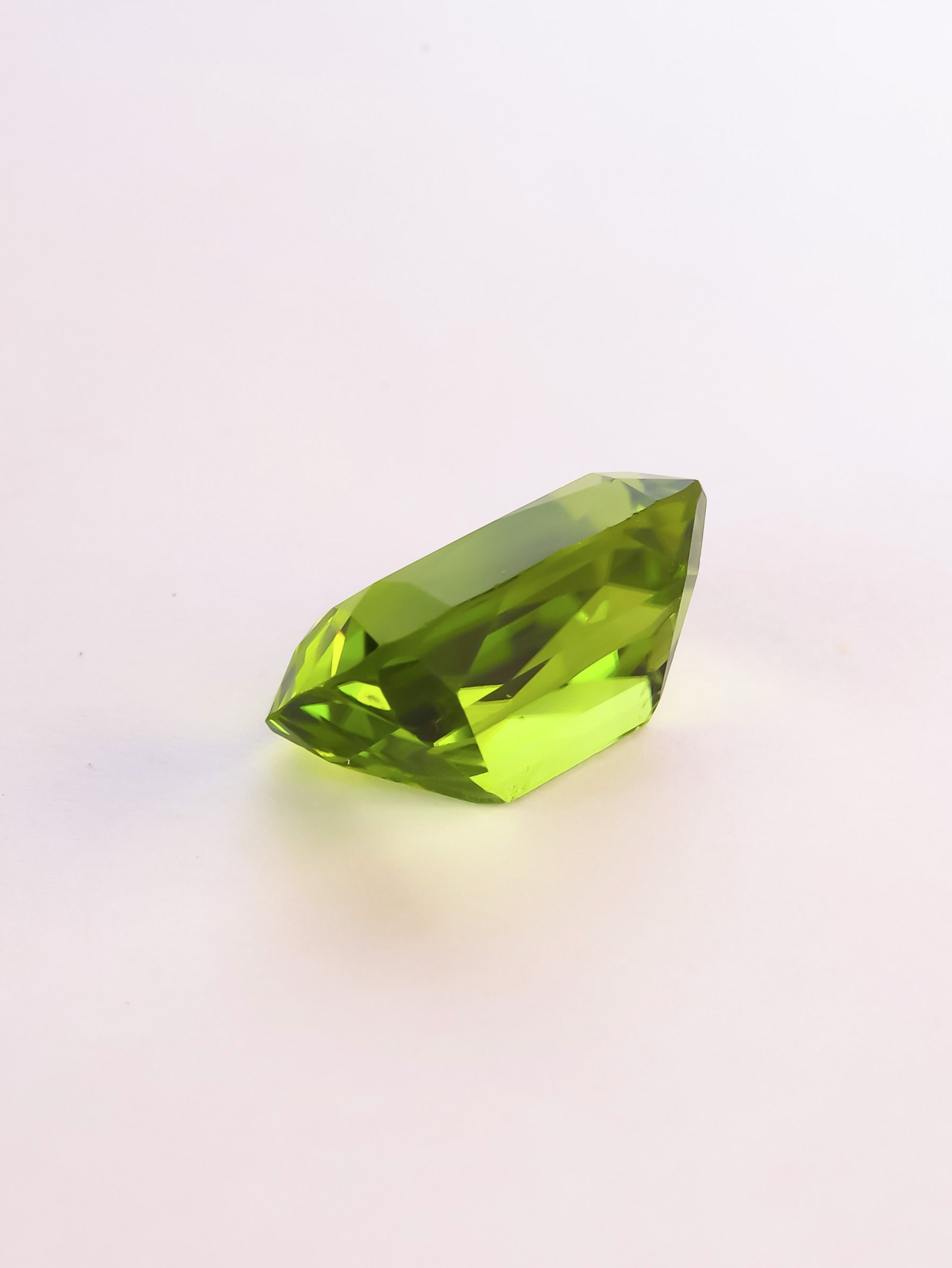 7.45 Ct. Cushion Supat Peridot - Image 4