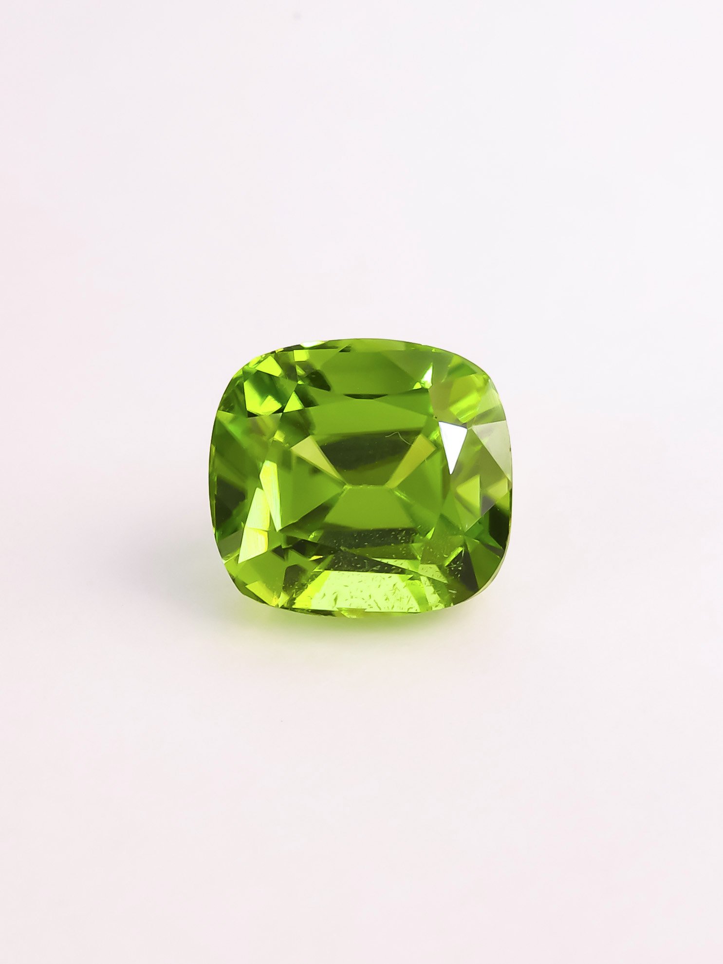 4 Ct. Cushion Supat Peridot - Image 2