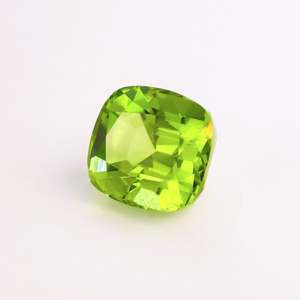 4 Ct. Cushion Supat Peridot