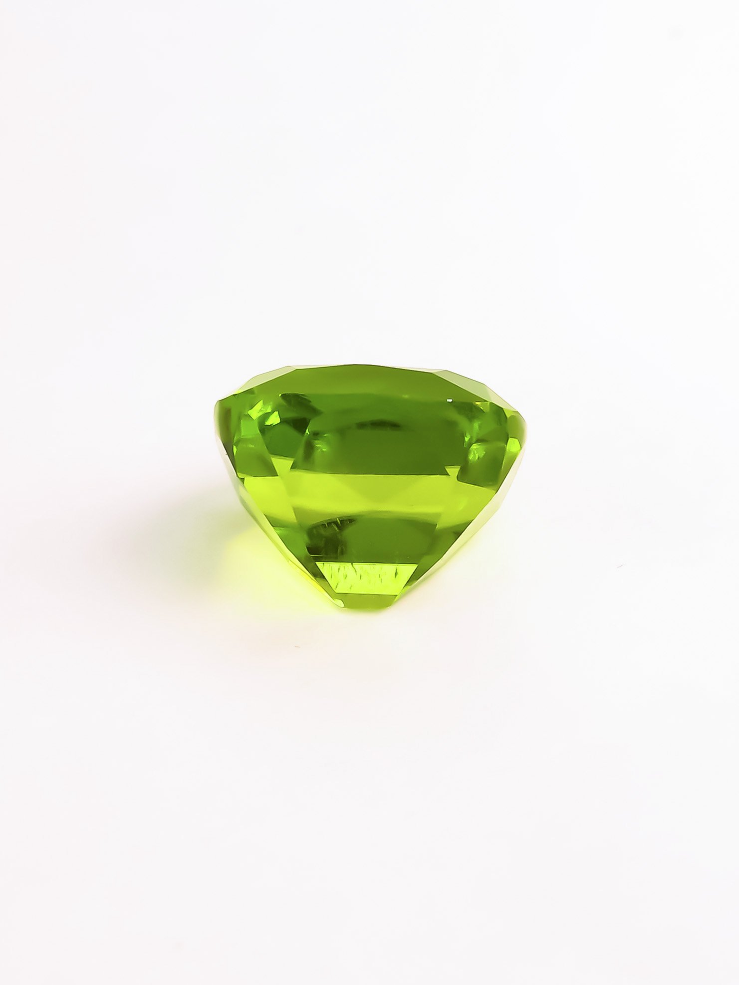 4 Ct. Cushion Supat Peridot - Image 4