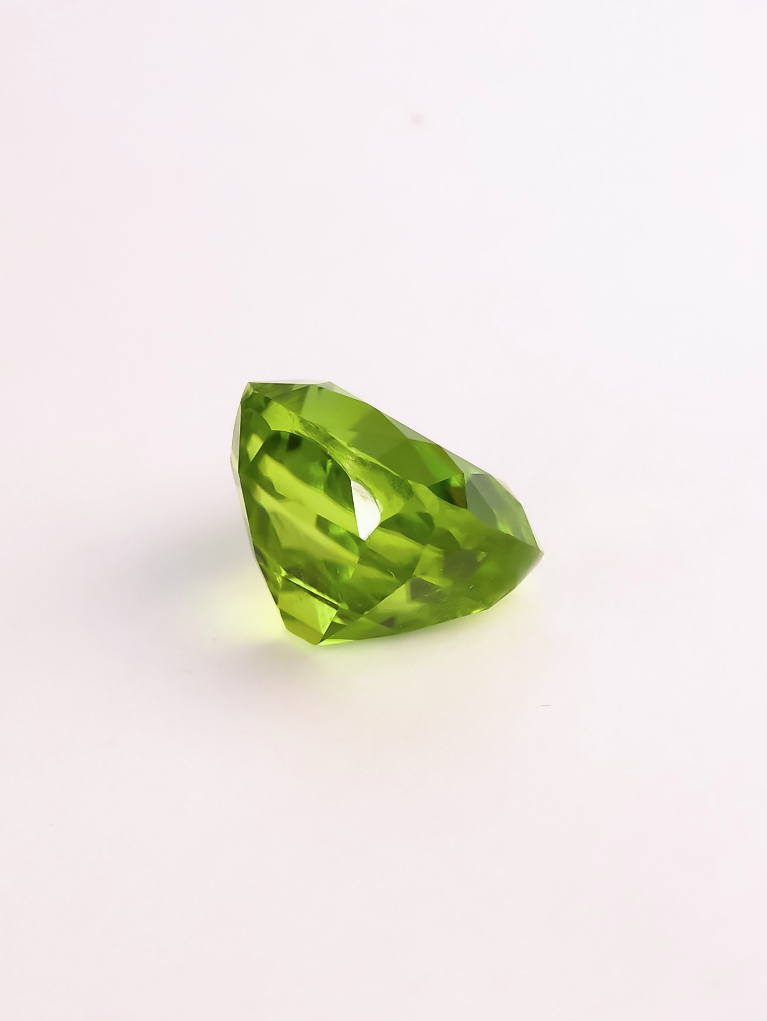 4 Ct. Cushion Supat Peridot - Image 5