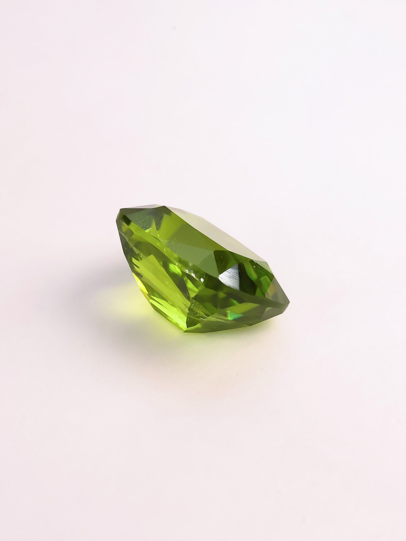 6.5 Ct. Cushion Supat Peridot - Image 5